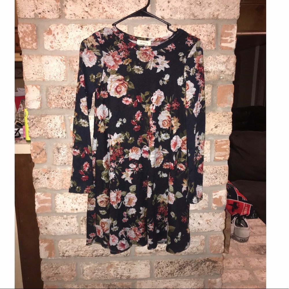 Floral long sleeve dress